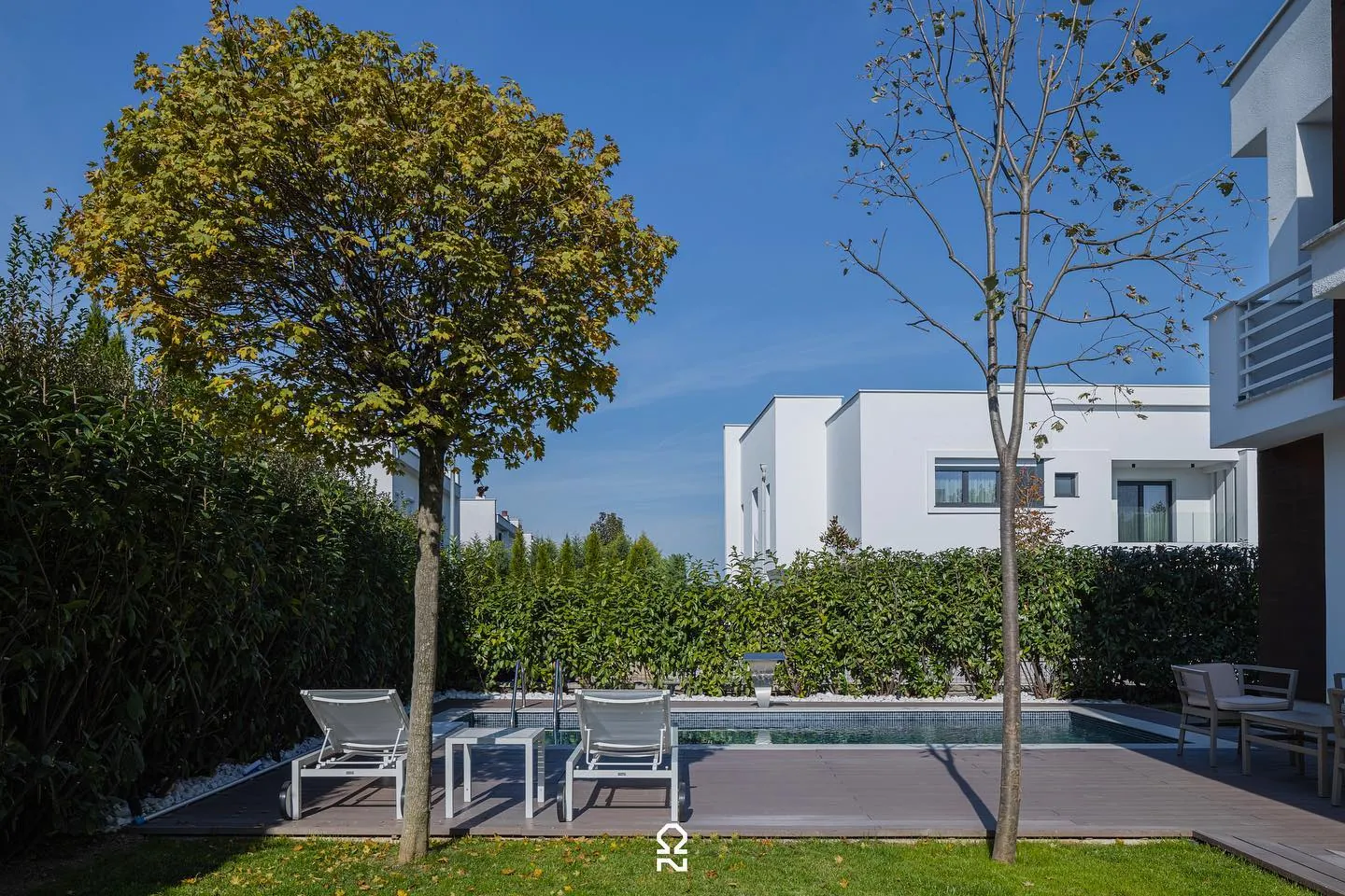 BG House — view 2