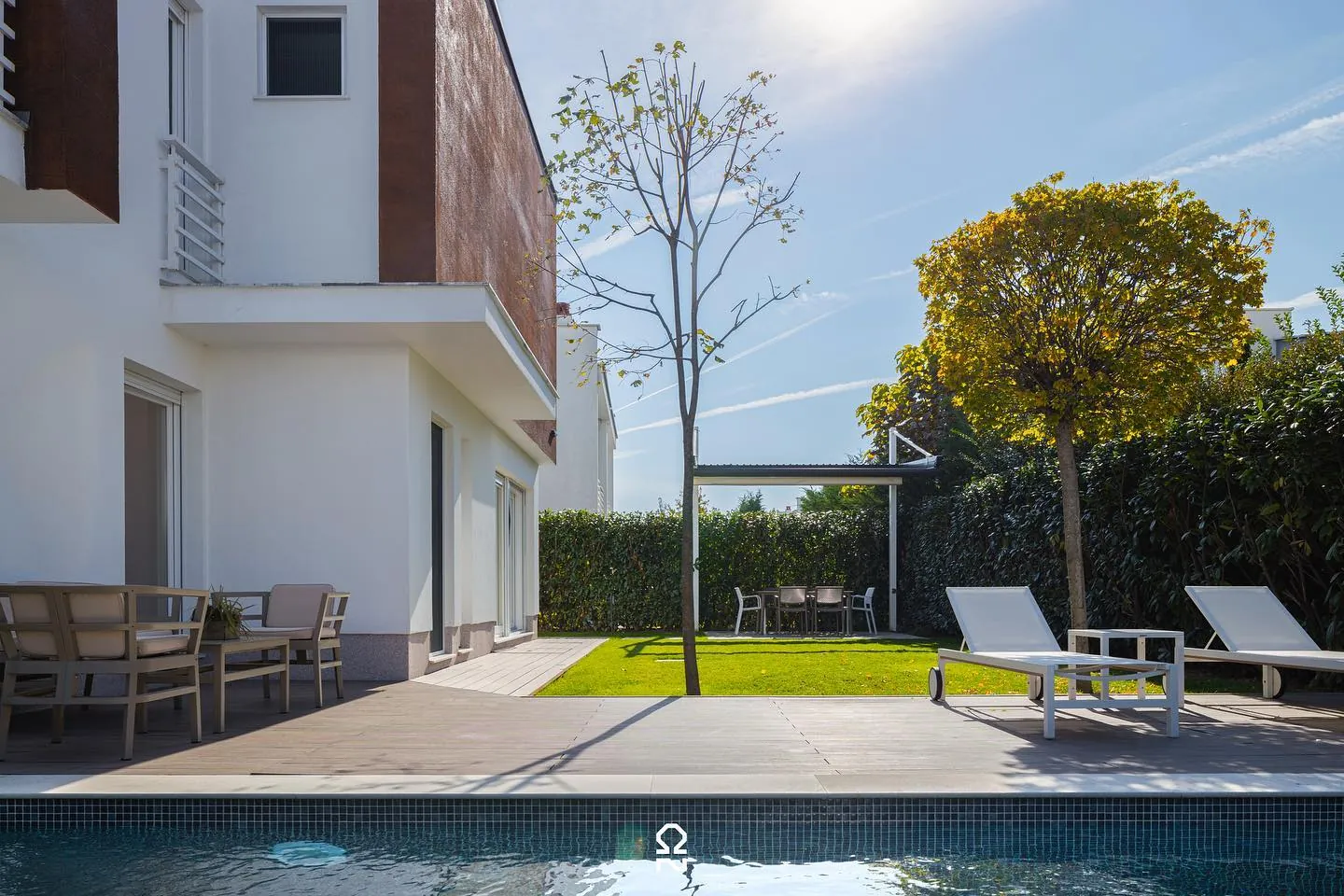 BG House — view 3